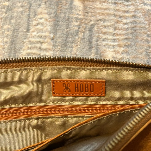 HOBO Sable Leather Wristlet- Garden Snake - Picture 5 of 5